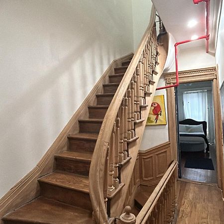 Harlem Brownstone Apartment New York Exterior photo